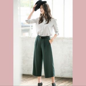 Uniqlo Drape Wide Leg Tapered Ankle Pants